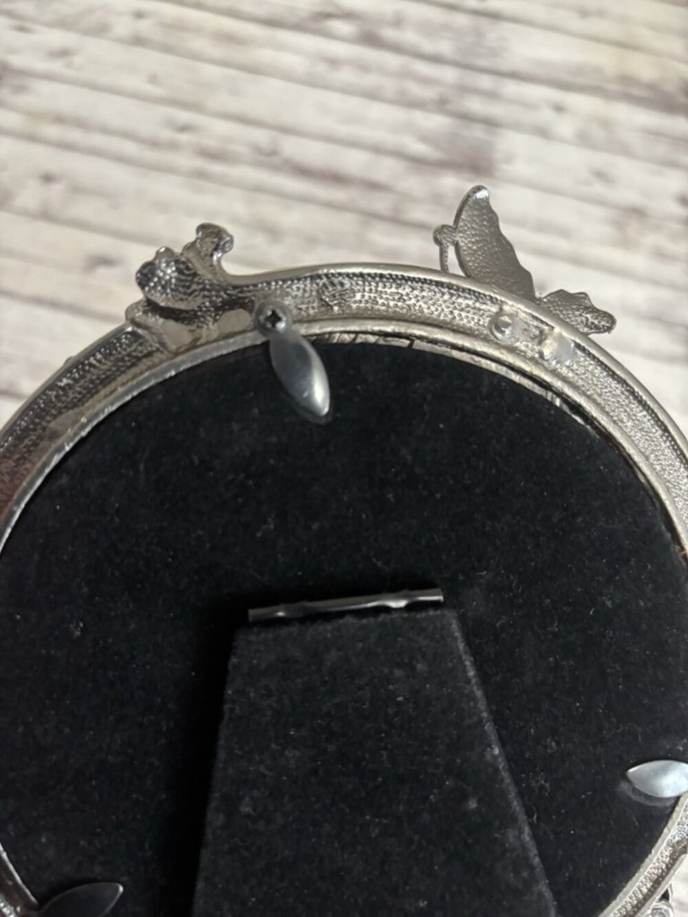 Collette et Cie Genuine Crystal Picture Frame 3D Butterfly Flowers Round Small - Picture 6 of 9